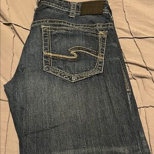 Men’s Silver “Gordie” jeans dark wash 36 waist 34 length
Good condition